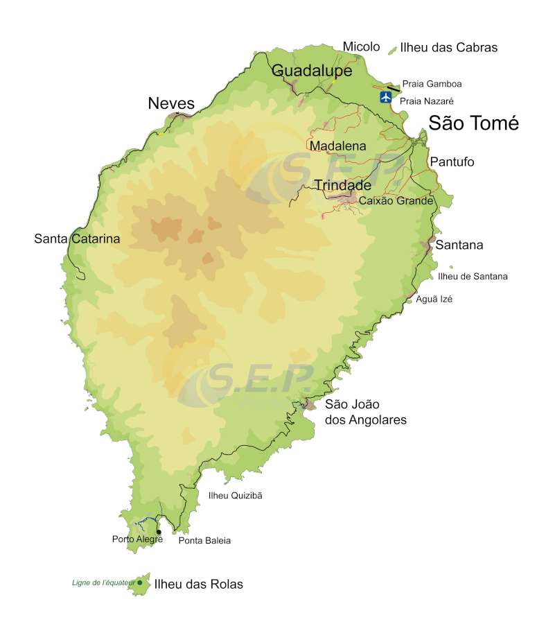 Île de Sao Tomé, s’étend sur 864 km2 avec 65 km de long et 35 km de large, plus grande île de l’archipel