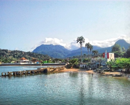 Explorer les beautés mais aussi les us et coutumes de l’île de Principe et de Santo António, capitale de l’île mais aussi la plus petite capitale au monde