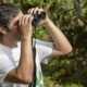 Sur l’île de Principe, observer plus de 20 espèces endémiques de l’archipel au moyen de jumelles